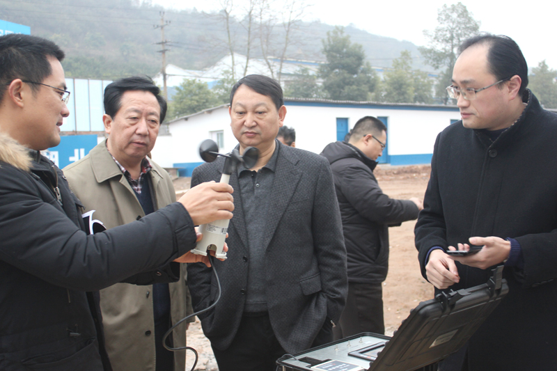 宋市長視察微特電子建設情況