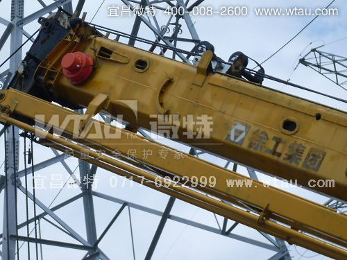 汽車吊電腦-案例-汽車吊臂上的傳感器